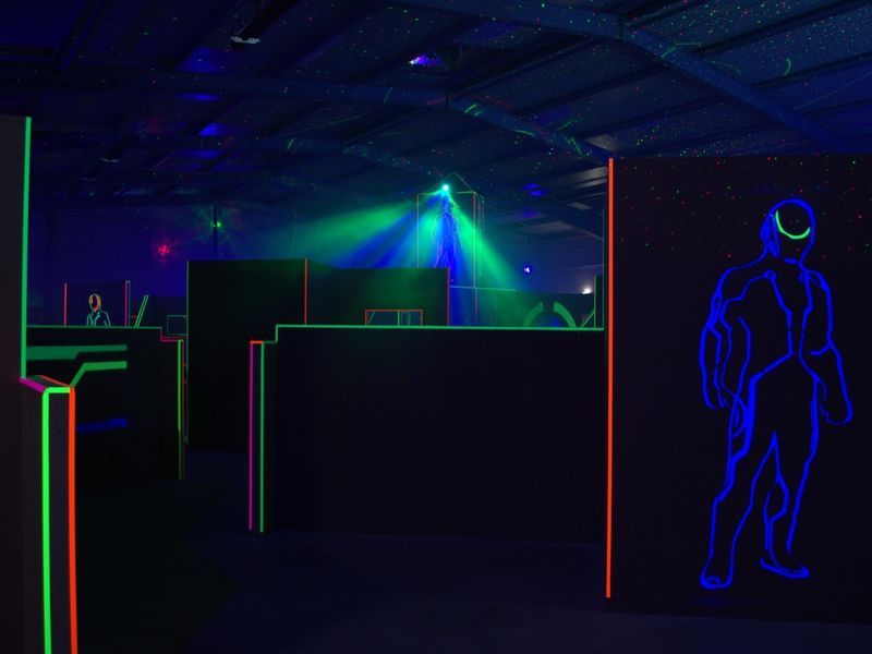 Laser tag arena - Laser tag arena is a great birthday party place for all ages - Image