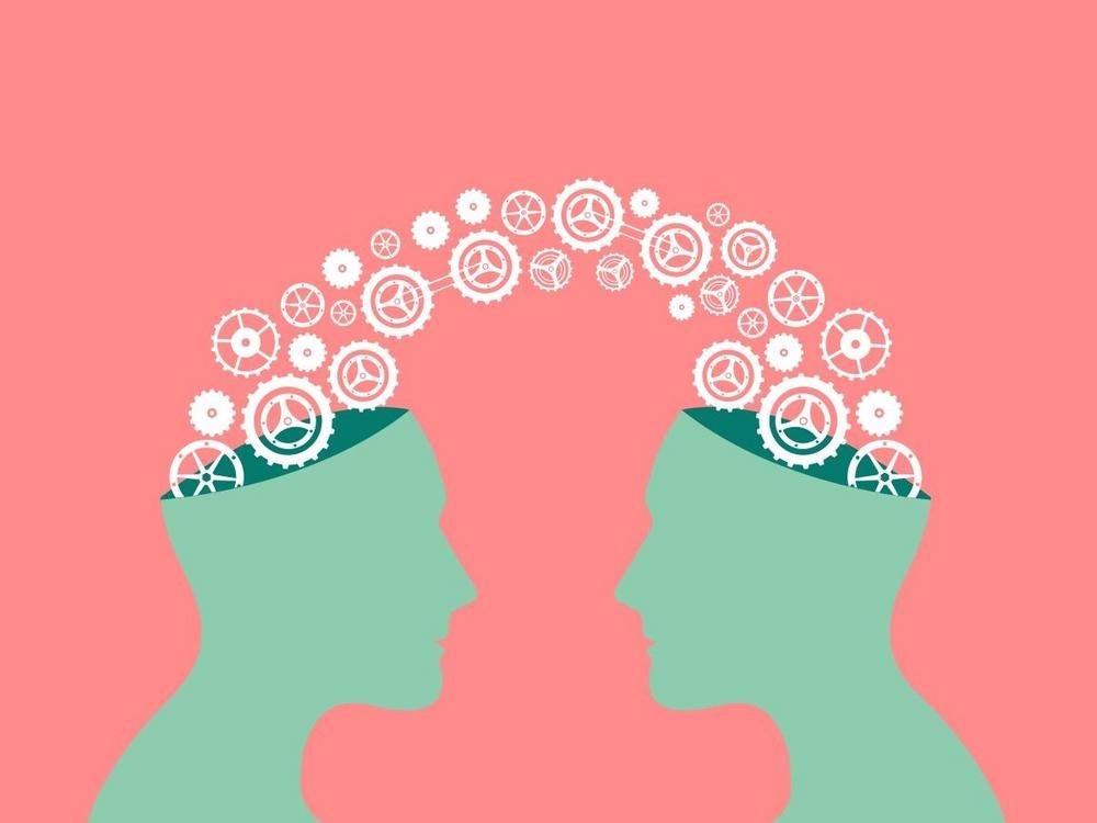 connexion entre 2 cerveaux - 70 façons de stimuler le moral des employés - Image