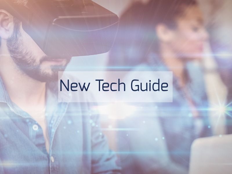 nouveau modèle de guide technique homme portant un casque VR - Idées et modèles de bannières YouTube - image